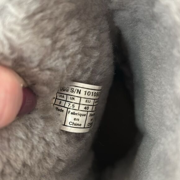 GUC UGG Australia Classic Short Woven UGGpure Lined boots(size 9) - Picture 11 of 13